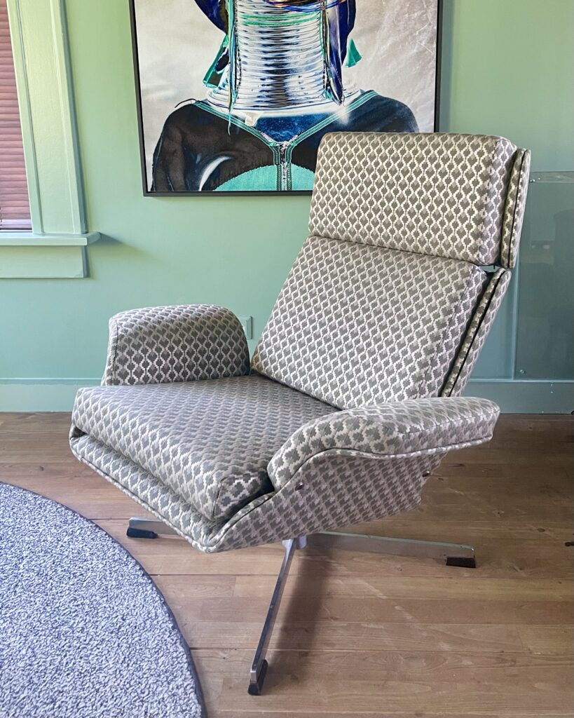 Vintage swivel chair Dedar The Very Good Furniture Company